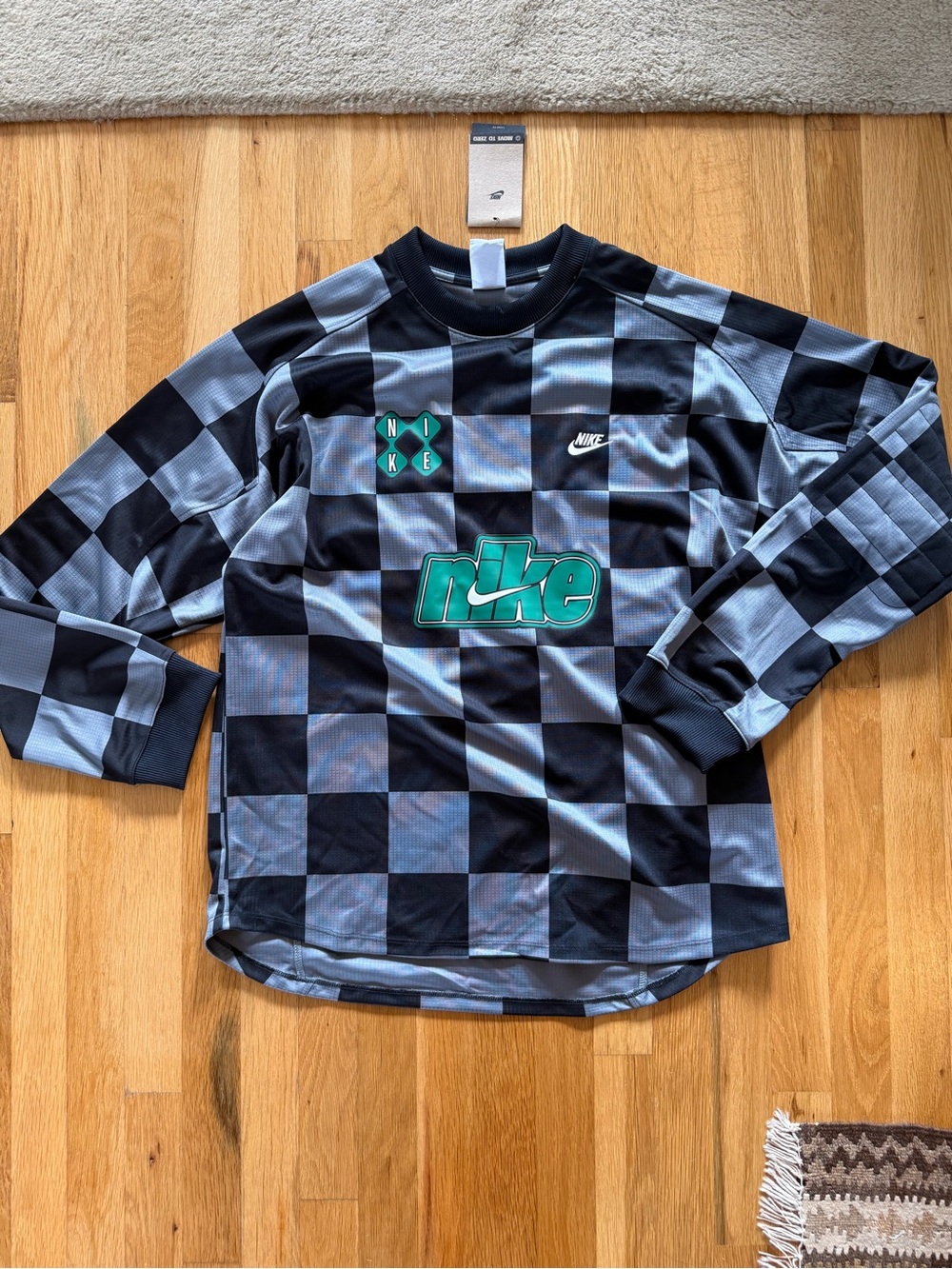 Nike Black & Gray Checkerboard men’s Crewneck Jersey